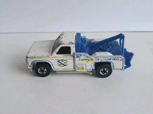 Vintage Hot Wheels Ramblin’ Wrecker “Larry’s 24hr Towing” White Tow Truck 1974