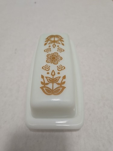 Vintage 1960's Gold Flowers & Butterfly Pyrex 72-B Butter Dish & Lid Milk Glass - Picture 2 of 13