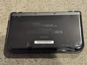 Nintendo New 3DS XL - Metallic Black - Complete In Box - Near Mint Condition!