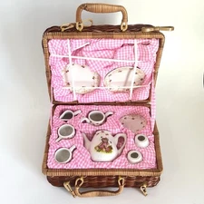 1998 Vintage Mini Tea Set with Basket 16 Piece Set Noble Excellence Bears NIB