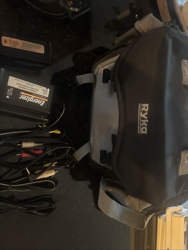 Panasonic PV-L559 Palmcorder Palmsight VHS-C Cámara Videocámara Cargador Probado - Imagen 6 de 6