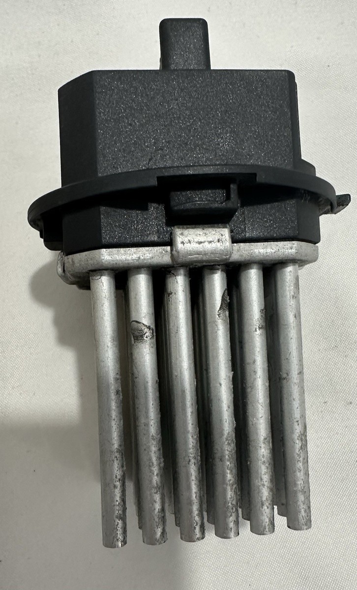 ！！新品！ ！コースター・リエッセ・リエッセII用エアコンコントローラーAssy A2048707710 Genuine Mercedes-Benz Blower Regulator Motor Resistor