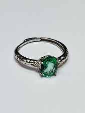 Cute 925 Sterling Silver Emerald Green Topaz Ring