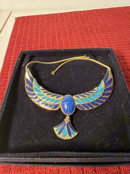 Alternate view of Vintage Franklin Mint Jewel Nile Scarab Necklace New Never Worn