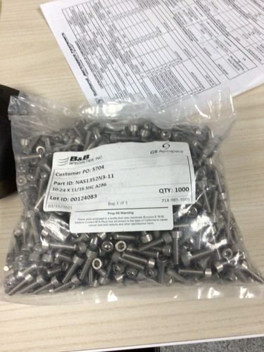 NAS1352N3-11 socket head cap screws (LOT OF 100) - 第 1/1 張圖片