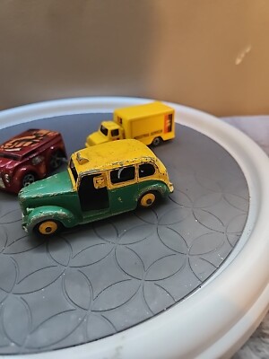 Vintage Dicky Toys Green / Yellow  1950 s Austin Taxi Meccano LTD   Die Cast Met