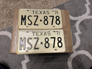 Vintage 1971 TX License Plate Matching Set~MSZ 878~Passenger Car-See Cond.