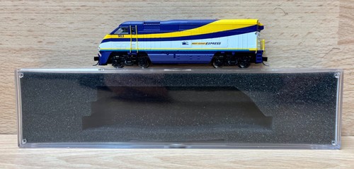 Athearn Spur N 10018 West Coast Express Lokomotive WCE#903 (Lichter}. | Condition: Used
