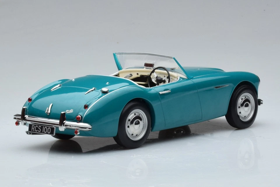182600 Austin Healey 3000 MK1 Roadster Norev 1/18 - Image 2 of 4