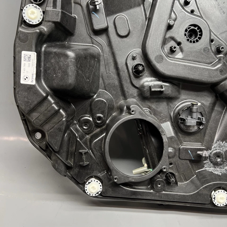 BMW X4M WINDOW REGULATOR LEFT FRONT 2019 2020 2021 2022 2023 OEM 7431769 - Imagem 3 de 4