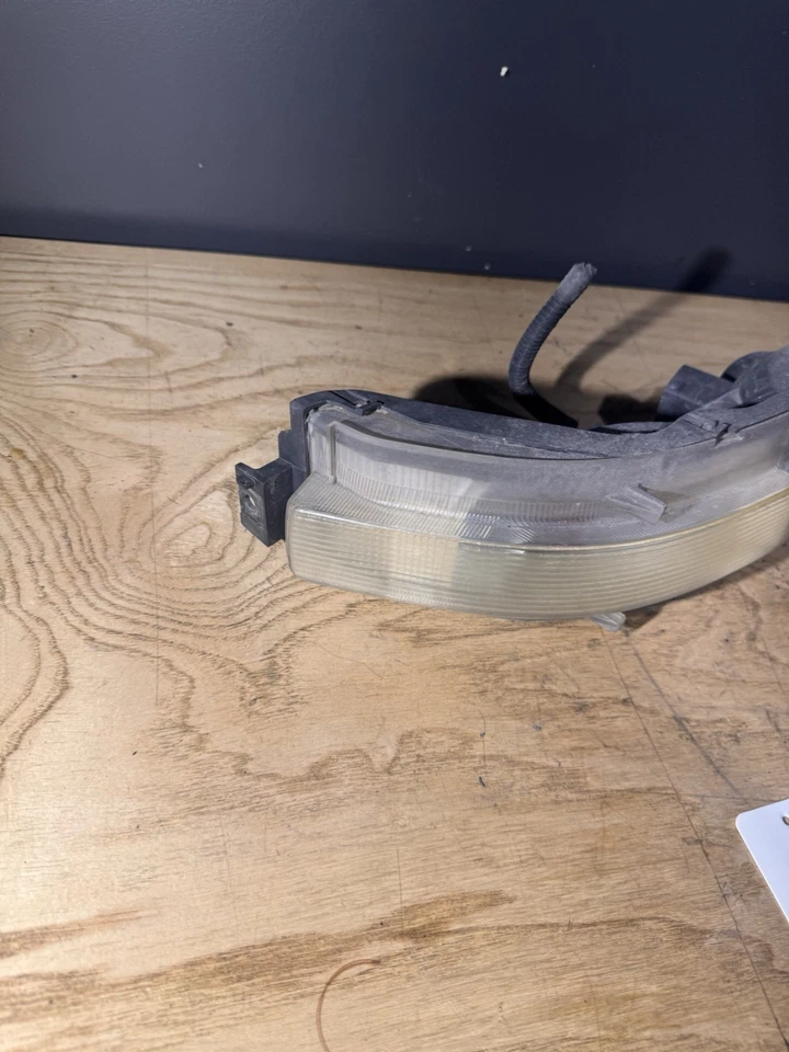 Lanterna traseira de neblina traseira esquerda para motorista LH lâmpada de seta para 2003-2009 Nissan 350Z - Imagem 2 de 4