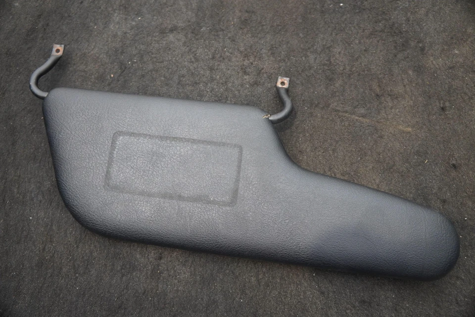 Parasol conductor izquierdo negro RG57BX7AB Chrysler Plymouth Prowler 2000-02 Foto 3 de 4