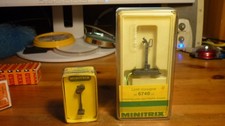 Minitrix Spur N 2 Signale in der OVP. - neuwertig -, Gleispuffer und anderes!