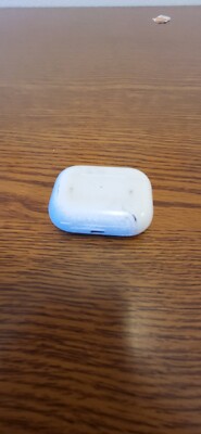 Apple AirPods Pro 2nd Generation with MagSafe Wireless Charging Case - White