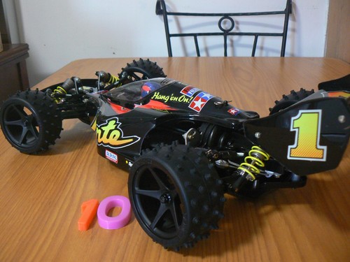 Tamiya Avante 2001 Radio Controlled Car - Picture 5 of 12