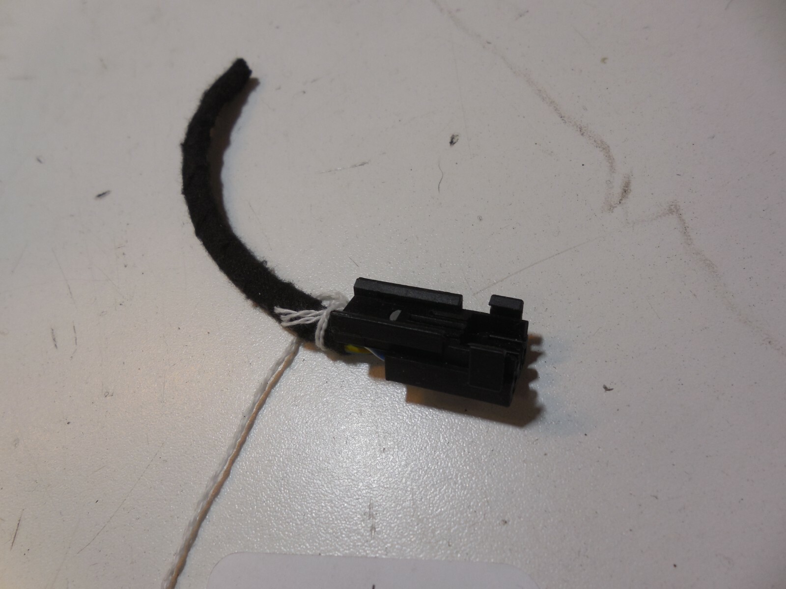 03-06 Mercedes R230 SL500 2 Port 2 Wire Plug Pigtail Connector 