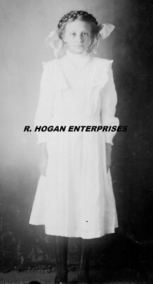 C. 1900's YOUNG GIRL WHITE DRESS 5X7 PRINT PHOTO F558