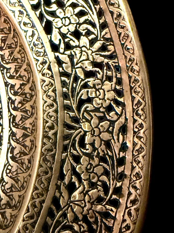 Потрясающий антикварный ближневосточный персидский каджар с подробной придворной сценой - Изображение 4 из 4