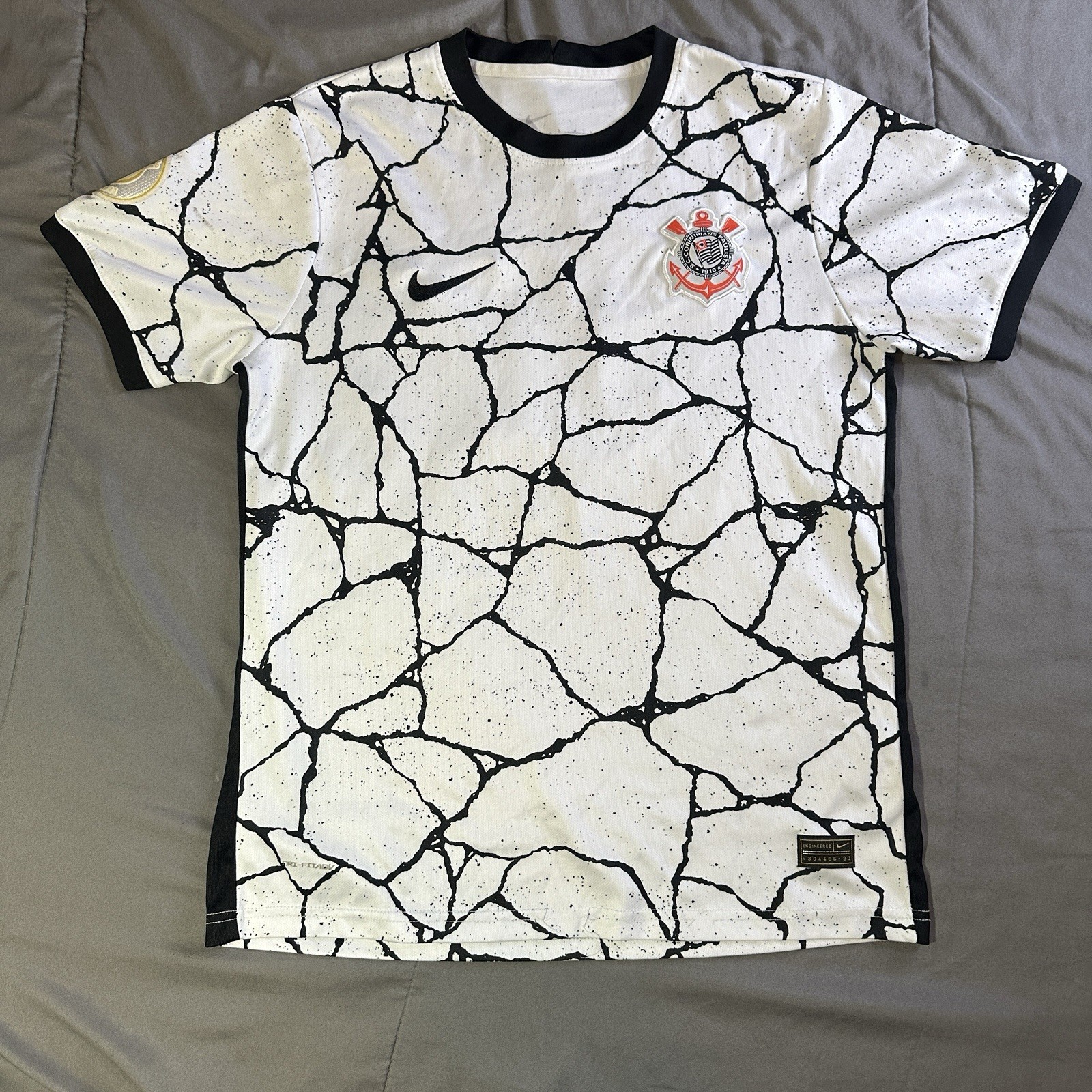 Corinthians 2021-22 Soccer Jersey Nike DrifFit Men’s Large Futbol Shirt