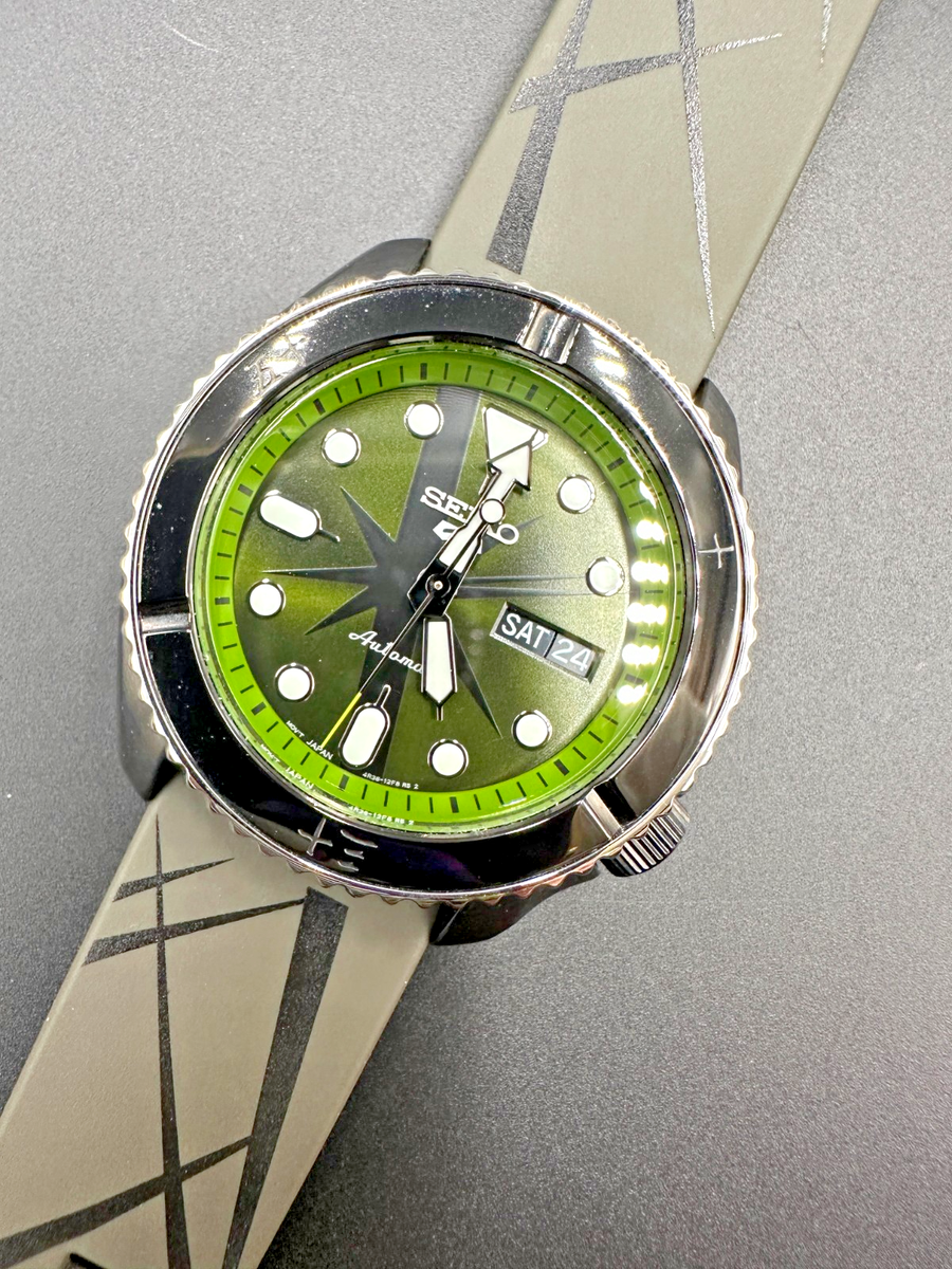 ONE PIECE Seiko 5 SPORTS SKX SRPH67 Watch Roronoa Zoro Limited