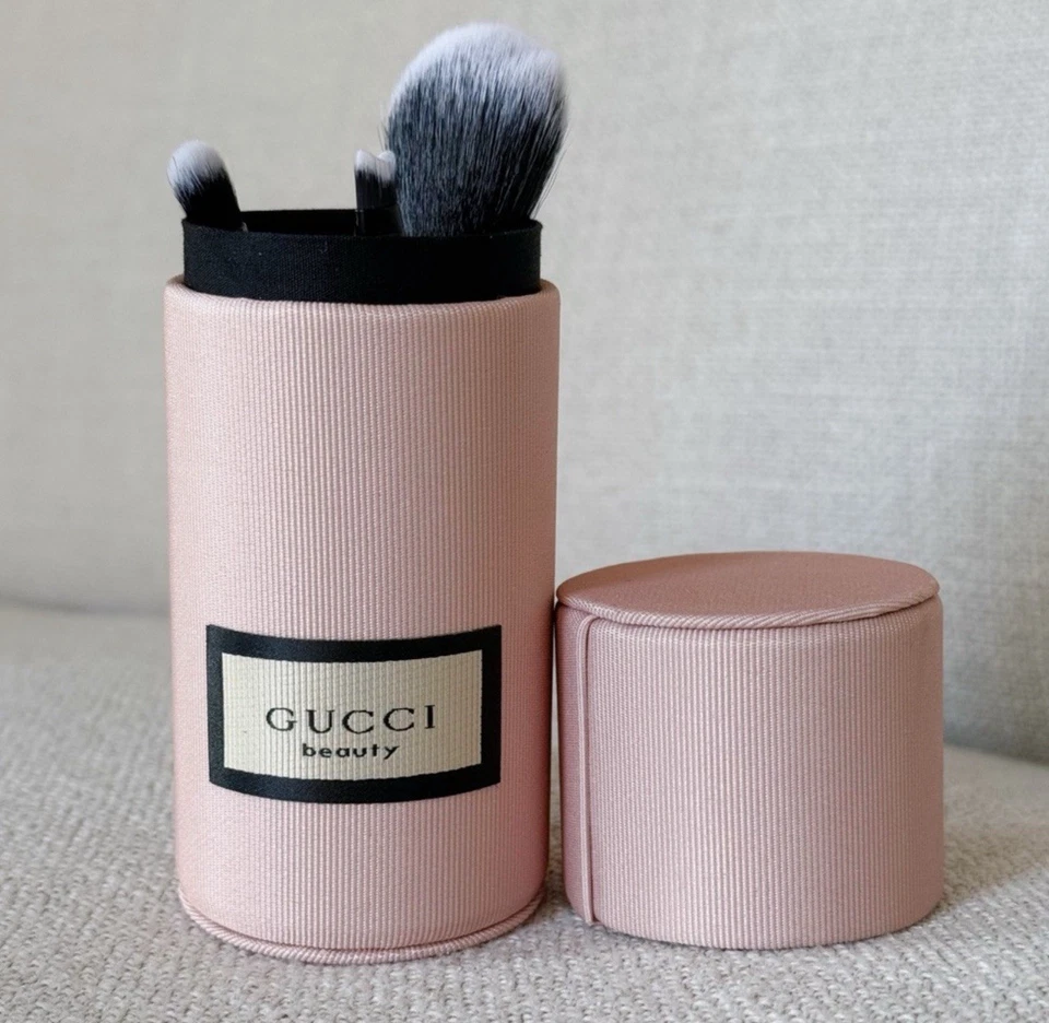 Gucci Beauty Travel Kit Set of 4 Mini Face Brushes with Pouch Collectable