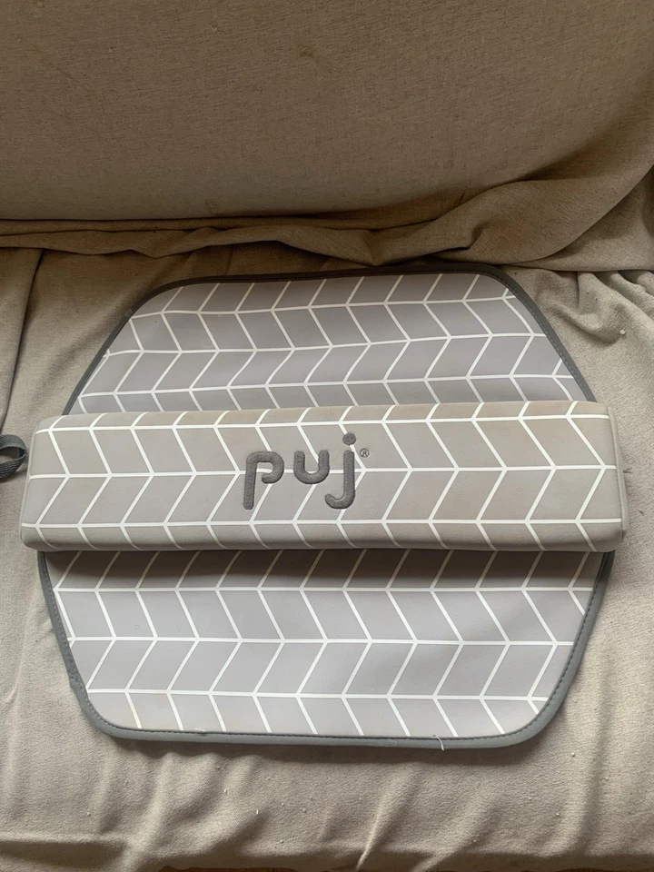 Juego de reposabrazos de baño Puj Pad arrodillador y almohadilla Puj Pad, elementos esenciales para el baño del bebé Foto 2 de 4