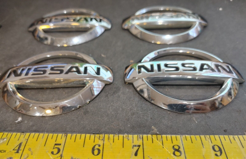 (1) NISSAN ALTIMA CIRCA '02 REAR EMBLEM 3731 {CE1548) - Picture 6 of 12