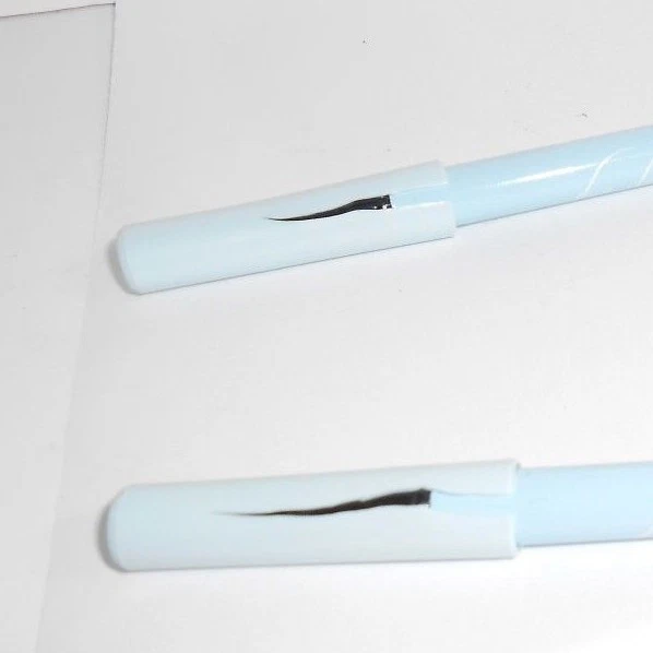 Lot of 2 Lipliner Sue Devitt Long Lasting LIPLINER .04 oz SAFI *Cracked cover - Image 3 of 3