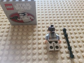 LEGO STAR WARS REY MINIFIGURE BRAND NEW WITH STAFF FROM SEALED JAKKU SET 75148