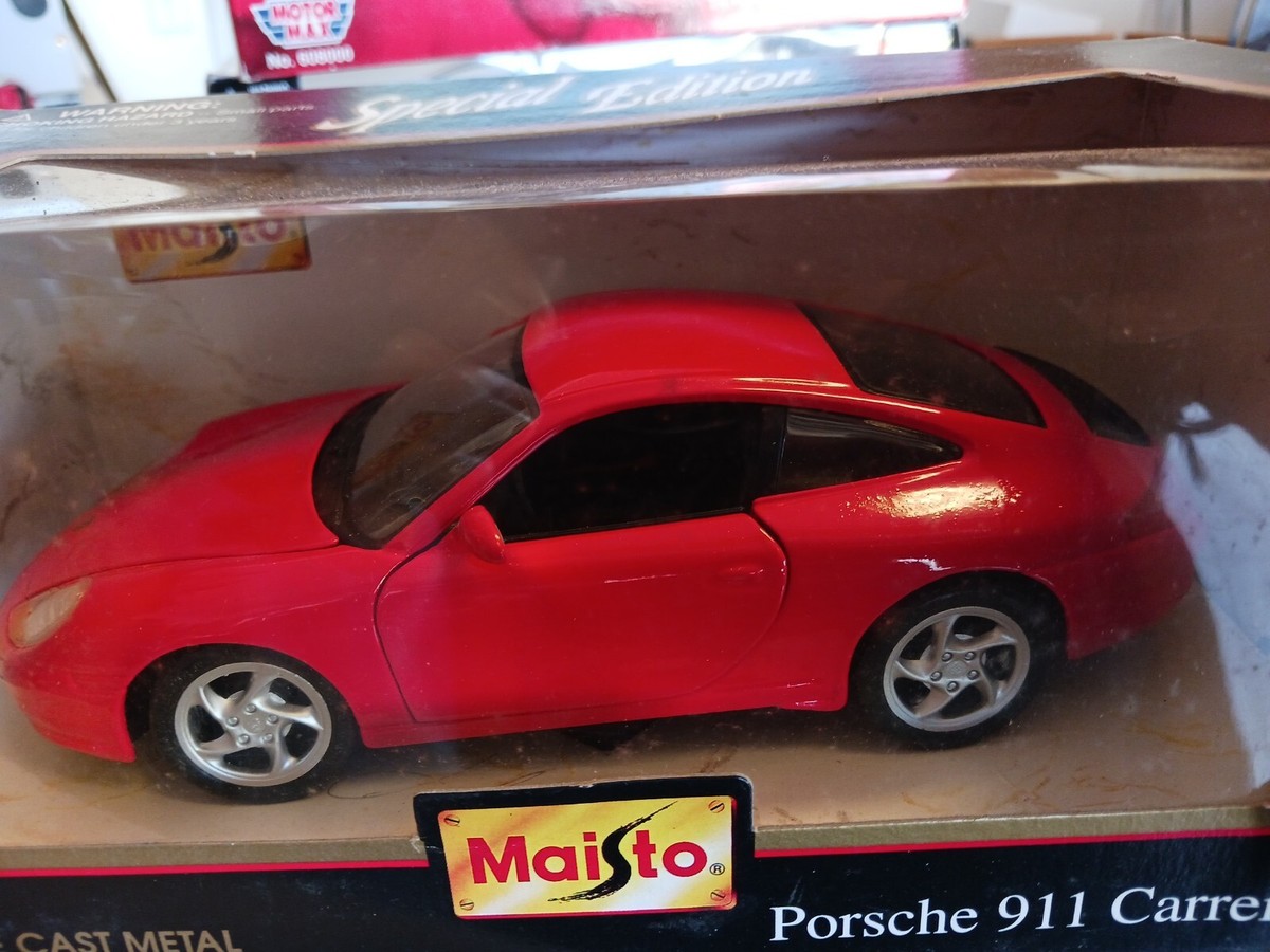 マイストMaisto 1:24 1997 Porsche 911 Carrera 1997 PORSCHE 911 CARRERA CAR RARE 1/38 SCALE BRAND NEW