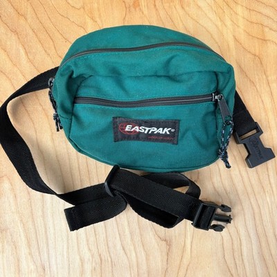 Vintage Eastpak Made In USA Green Fanny Pack Waist Bag Nylon Polyester 
