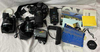 Lot of Olympus OM10 Camera & Lens Crown Light Auto 175A *SEE DESC** UNTESTED