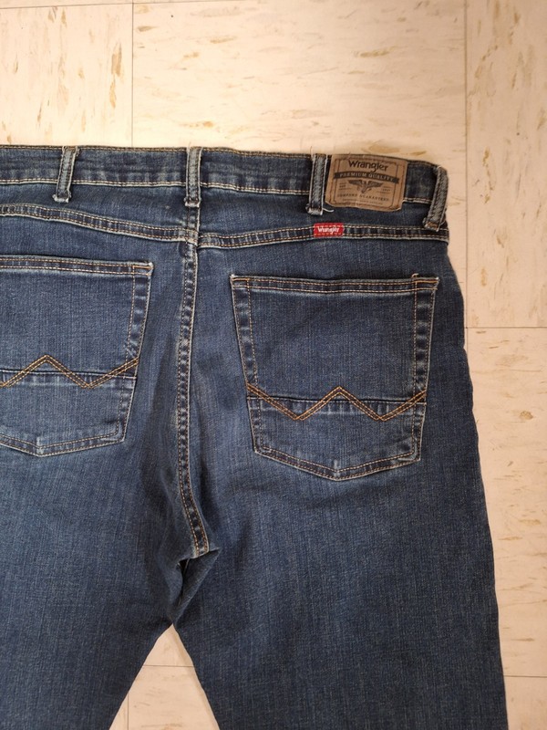Wrangler Slim Straight jeans Mens 34x30
