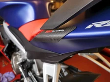 R&G Racing Carbon Fiber Tail Sliders Aprilia Tuono 660 '21- / RS660 '21-