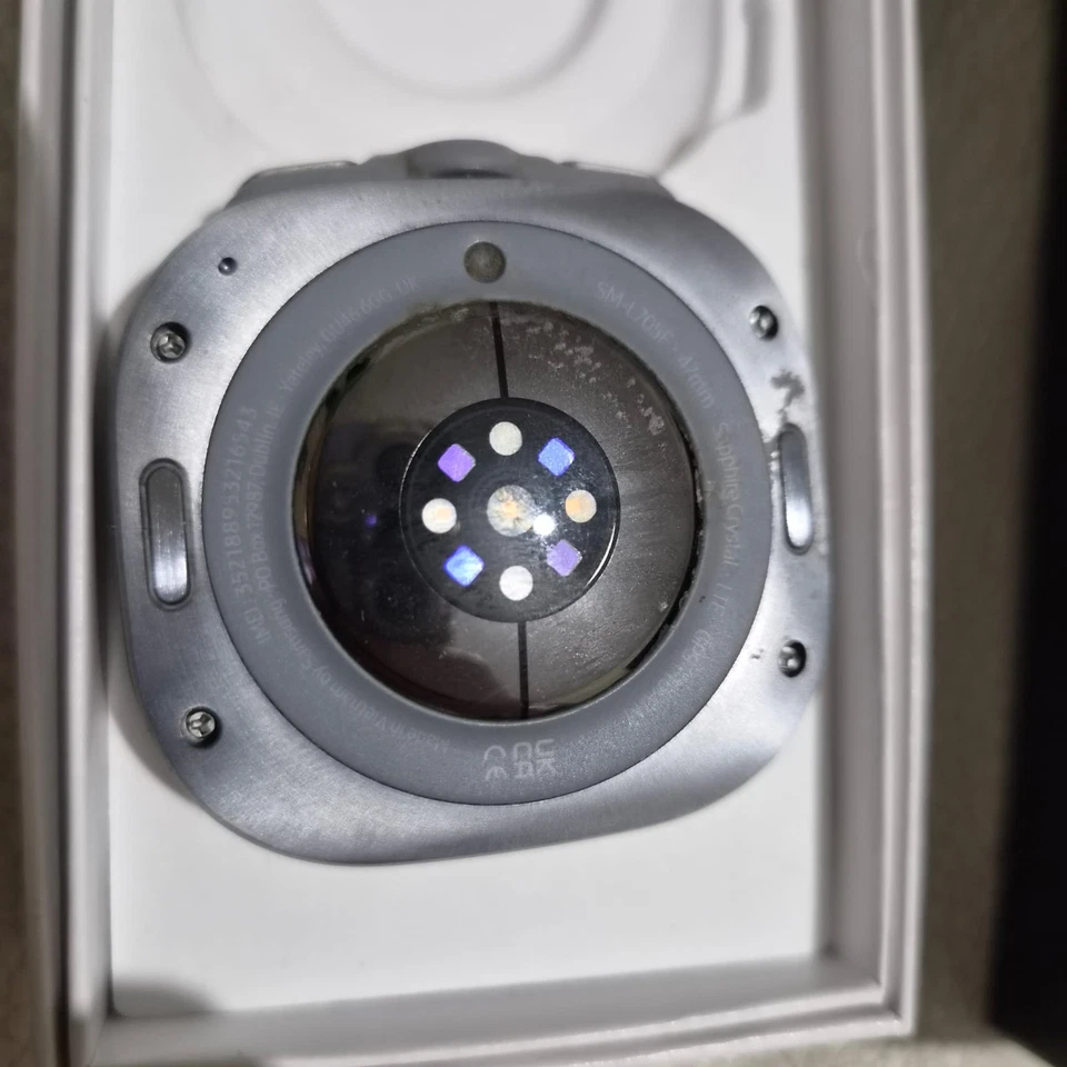 Samsung Galaxy Watch Ultra (2025), photo 3 of 5