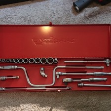 Snap On 38 6 Pt General Service Set In A Snap On Red Box Snap On 38 6 Pt General Service Set In A Snap On Red Box