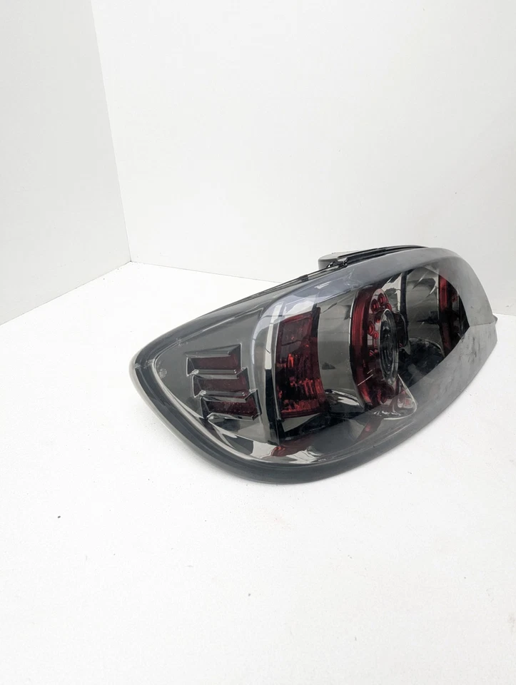 2004-2008 Mazda RX-8 After Market Tinted Tail Light Pair - Imagem 4 de 4