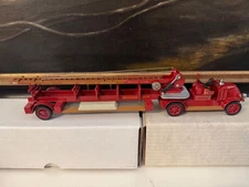 Ashton Models AH69G 1923 Mack AC-7 Aerial Ladder Truck FDNY Ladder 20 1:43