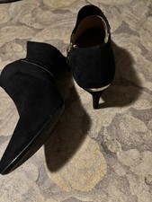 Calvin Klein Black Suede Pointed Toe Kitten Heel Pumps Zipper Accent