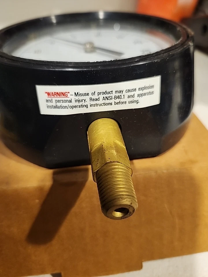 Danton 4 1/2" Compound Gauge Series 800 30-0-30 Pressure  Duro Instrument Corp. - Image 2 of 4