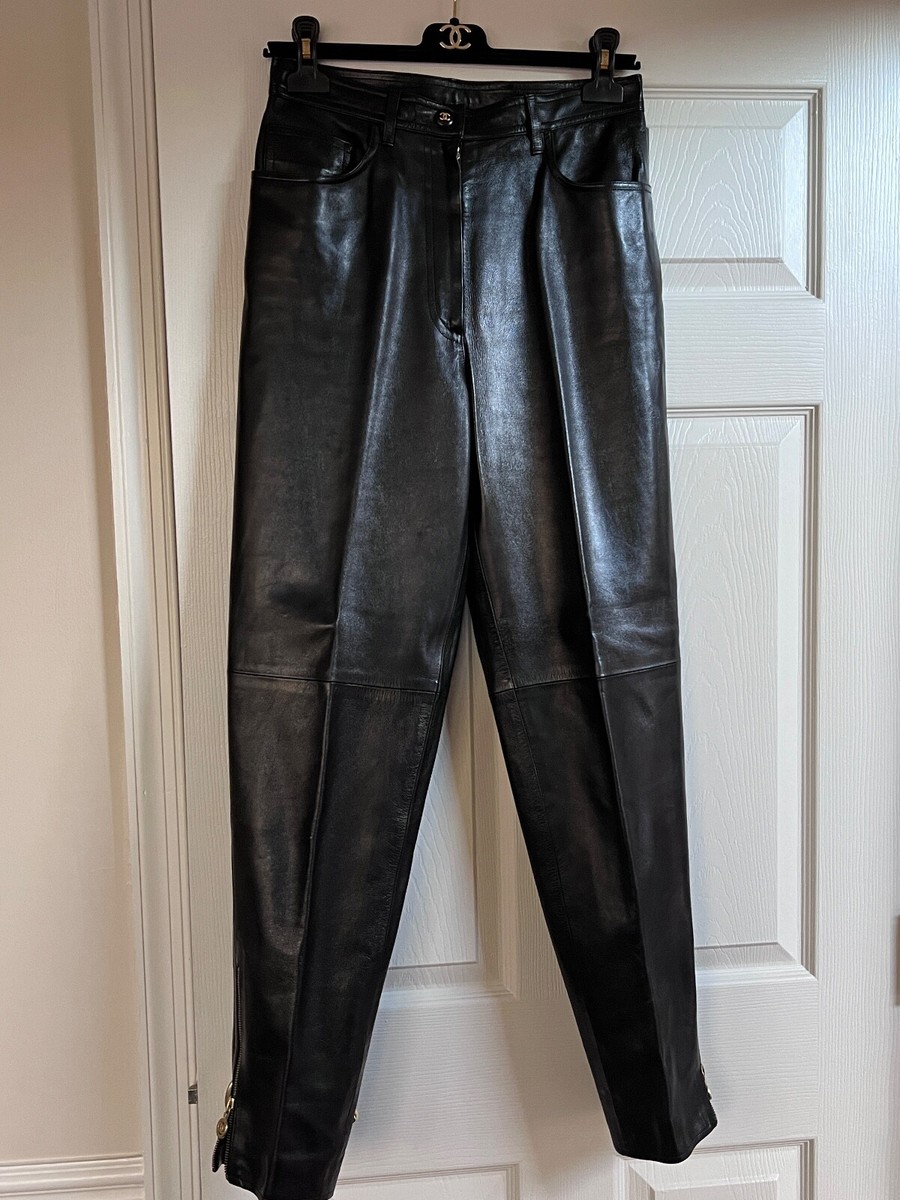 CHANEL 1992A MUSEUM NEW BLACK CC LOGO LEATHER PANTS CC LINING GOLD