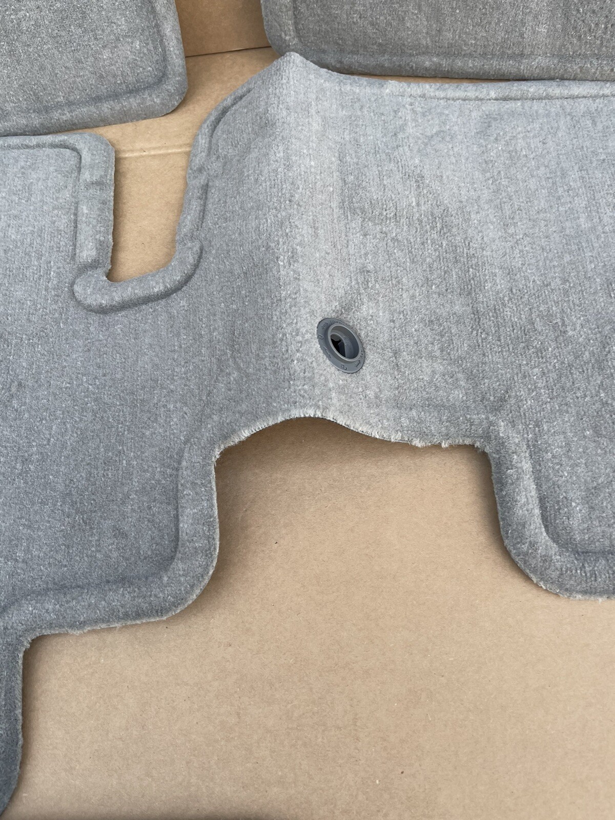 20082016 GMC ACADIA GM OEM Front & Rear 3rd Gray Carpet Floor Mats OEM