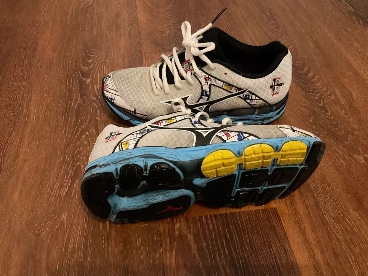 Mizuno womens 2024 shoes for overpronation