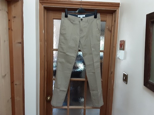 Essentials Herren Slim Fit Freizeit Stretch Chino's 29W 29L