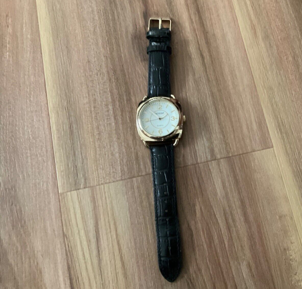 GOSSIP GSP888A Black Leather Band Quartz Analog Women display picture 1