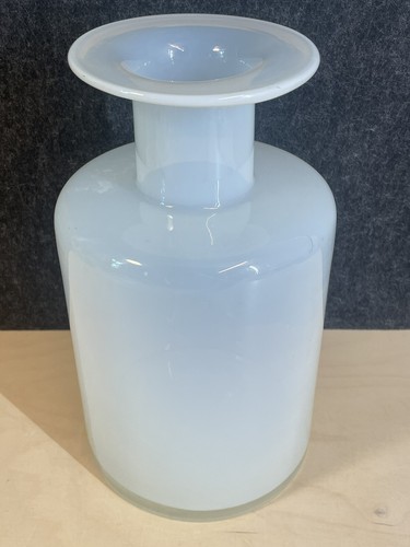 Mid Century Scandinavian White Vaseline Art Glass Holmegaard Gulvase Vintage - Picture 2 of 10