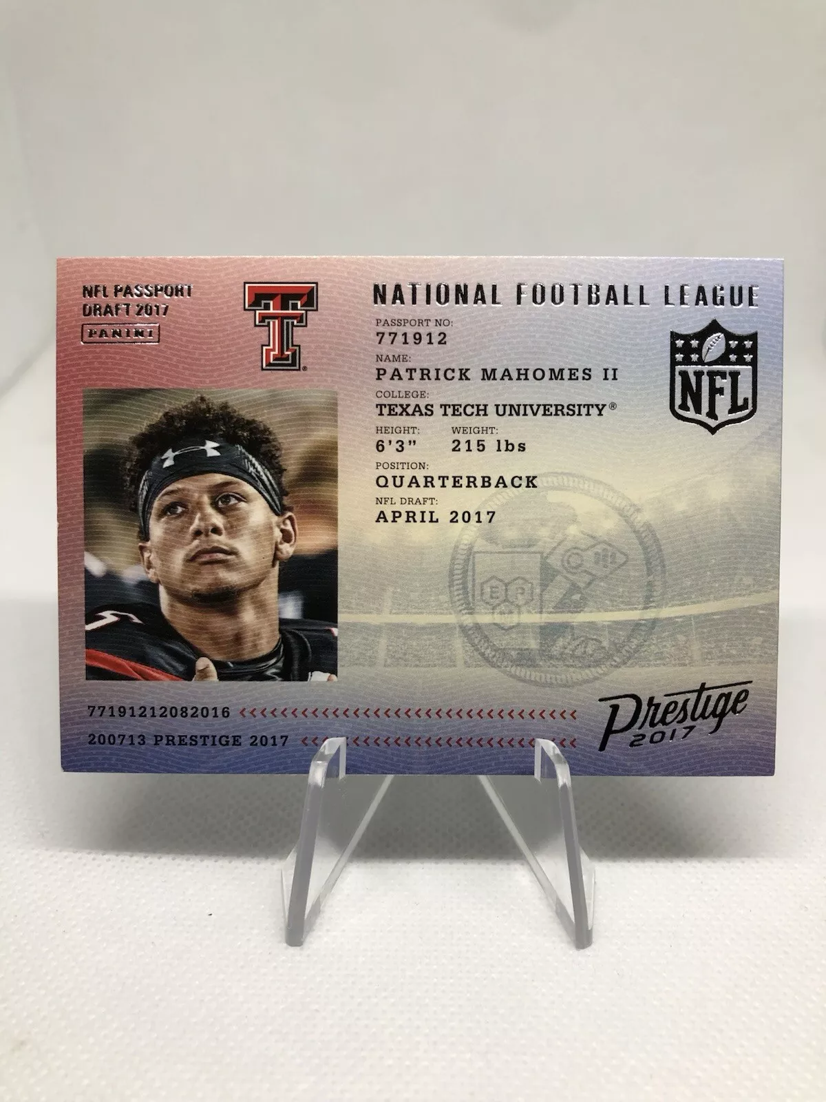 Patrick Mahomes trading card