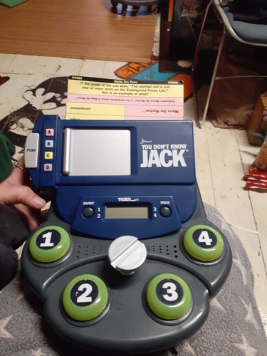 1998 Tiger Electronics "You Don't Know Jack" Game - Picture 2 of 4