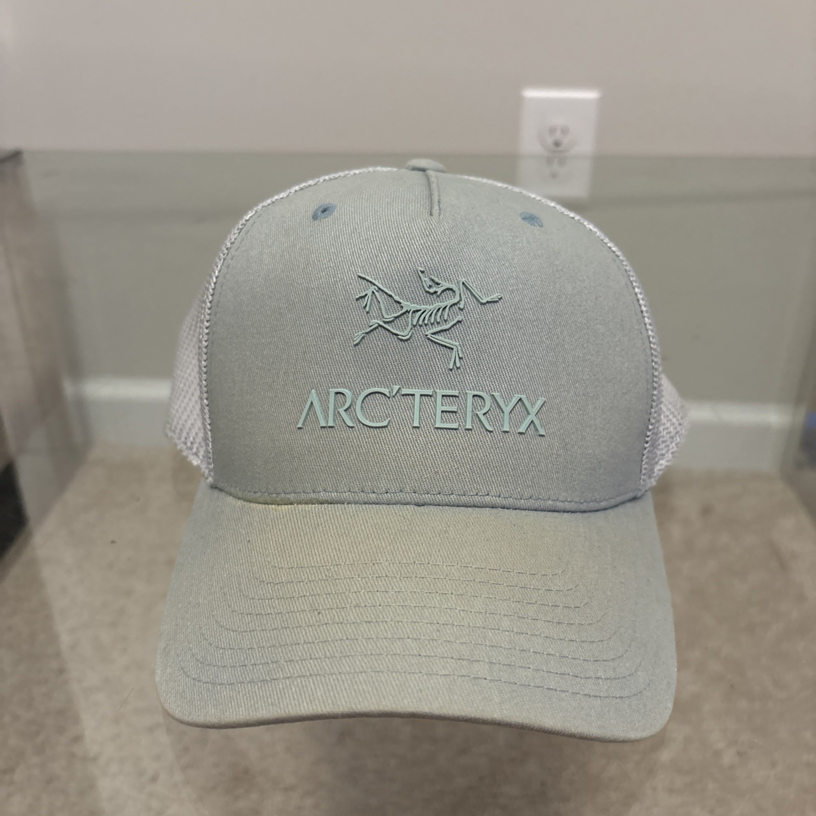 Cappello camionista Arc'Teryx 110 FlexFit berretto regolabile Yupoong verde logo snapback us intime ottimeioni