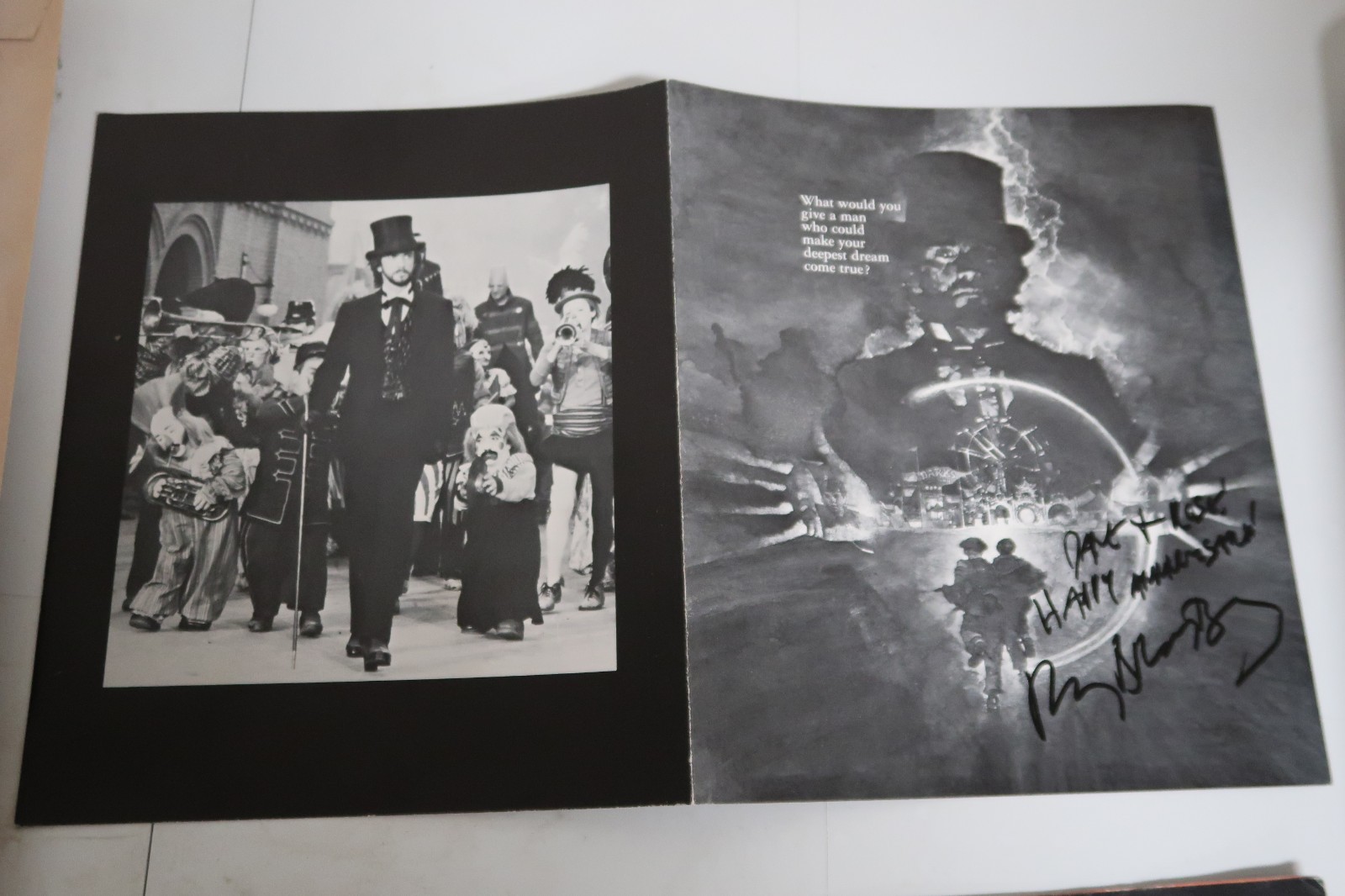 1983 Ray Bradbury Something Wicked This Way Comes Signed Movie Brochure ...